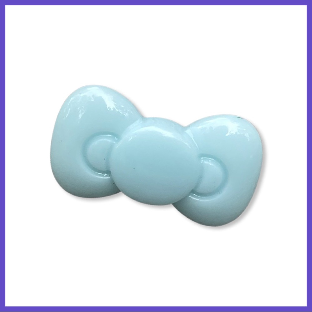 Small Hello Kitty Bow Pin